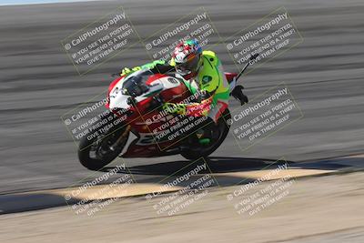 media/Oct-13-2025-Moto Forza (Mon) [[a66d839500]]/3-B Group/Session 2 (Bowl)/